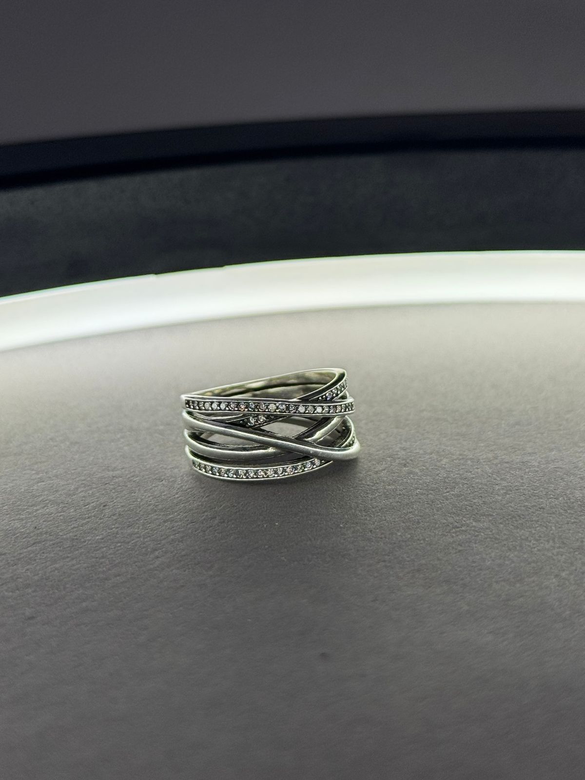 Anillo cruzado alianza